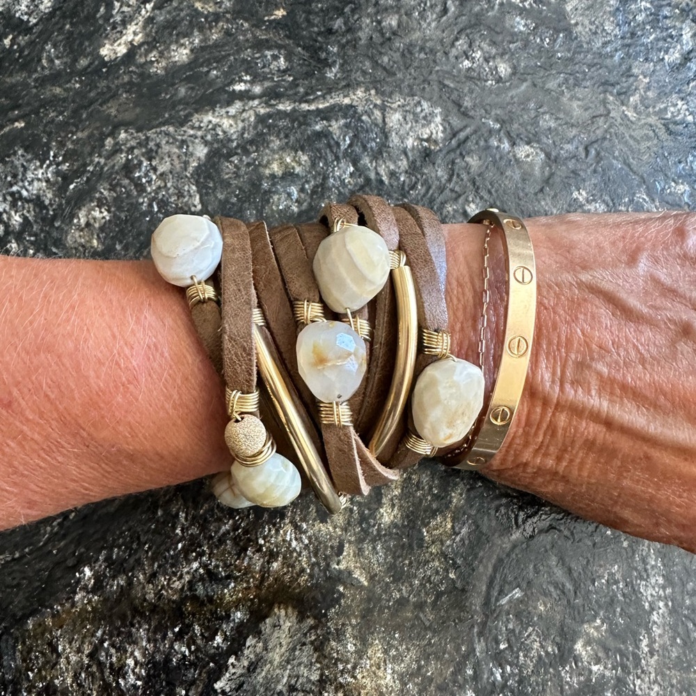 Cool gold, stone and leather bracelet.